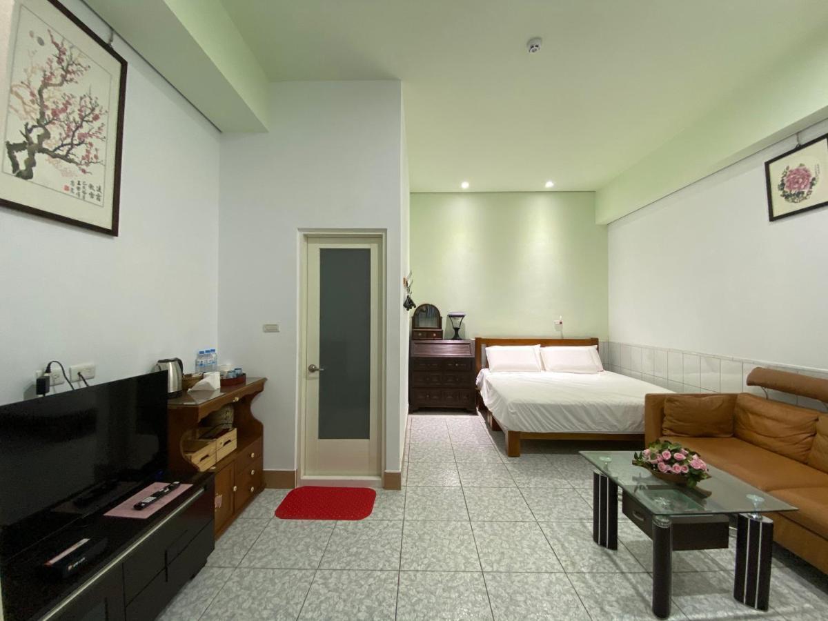 Bridgeside Homestay Pingtung Dış mekan fotoğraf